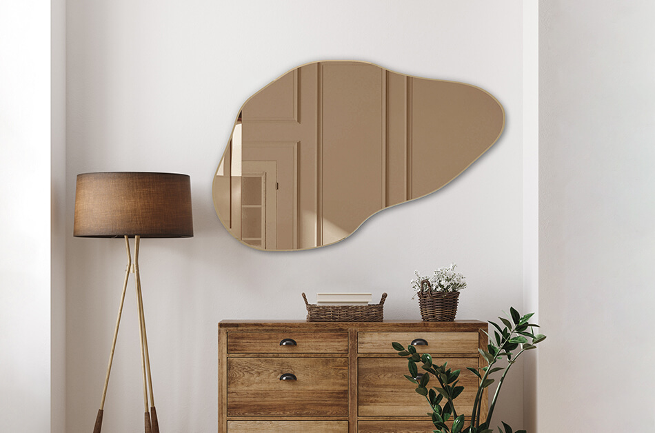 A made-to-measure mirror is the ideal solution for those who want a perfect fit. Available in a variety of sizes, our made-to-measure mirrors will add a unique touch to any interior. Choose the size you want!